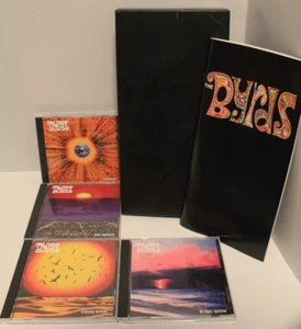 THE BYRDS 4 CD Box Set with Book Columbia / Legacy 90 TRACKS 46773 - Imagen 1 de 11