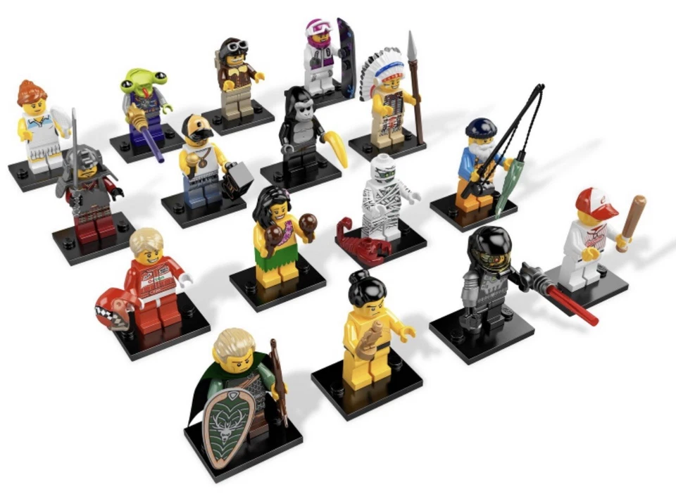 LEGO 8803 Completed Set of 16 Minifigures Series 3 New Authentic - Image 1 of 1