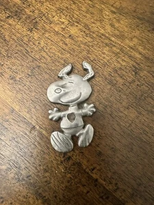 Pewter SNOOPY Charlie Brown Peanuts Dog Silver Metal Figurine Thin Happy Dance - Picture 1 of 2