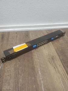 S72 ♻ Monitor en rack NetBotz 200 NBRK0200 DE APC - Imagen 1 de 12