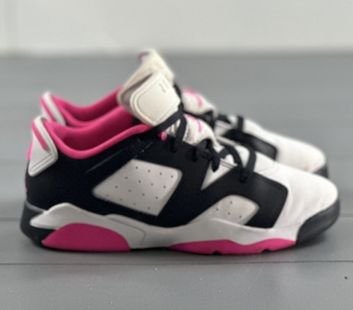 Scarpe da ginnastica rosa Nike Air Jordan 6 retrò per ragazze taglia 2Y DV3528 061