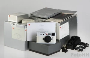 RARE LIMITED EDITION LEICA M8 * THE WHITE EDITION * LEICA NUMBER 10708 BODY ONLY - Picture 1 of 12