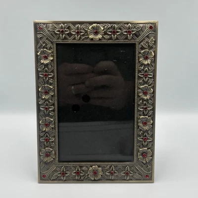 Marco de fotos vintage de metal bronce floral ELSAL flores de diamantes de imitación rojos 4 X 6 Foto 1 de 4