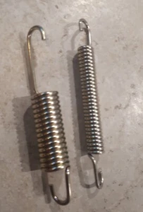 GENUINE HONDA CBF125 M 2009 -2014 MAIN / CENTER STAND SPRING KIT 50510413610 - Picture 1 of 4