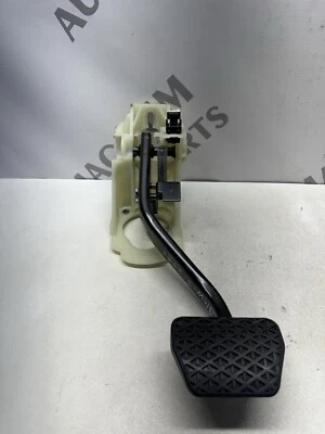 2013-2016 BMW 328I 320I XDRIVE F30 BRAKE STOP PEDAL W/ SUPPORT MOUNT BRACKET OEM - Image 1 of 4