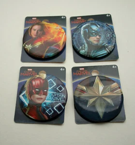 4 Marvel Comics Captain Marvel Button Pin Set Neu NOS - Bild 1 von 4