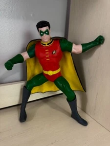 ROBIN ACTION FIGURE VINTAGE 1996 KENNER DC COMICS W/ PLASTIC YELLOW/BLACK CAPE - Picture 1 of 4