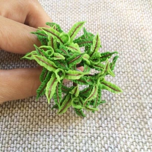 5 Pcs Dollhouse Miniature Bird's Nest Fern Green Clay Plants Fairy Garden Decor - Imagen 1 de 5