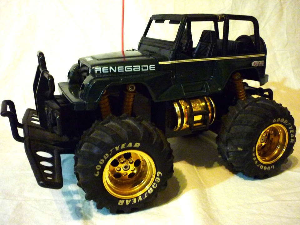 Dickie, RC-JEEP "Renegade" 4WD - Bild 1 von 4