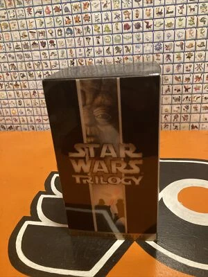 Star Wars Box Set of 3 VHS A New Hope, Empire Strikes Back, Return Of The Jedi - Image 1 of 4