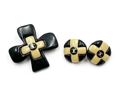 Chanel Vintage Gold Plated Beige Black CC Cross Clip on Earrings Brooch Set - Image 1 of 4