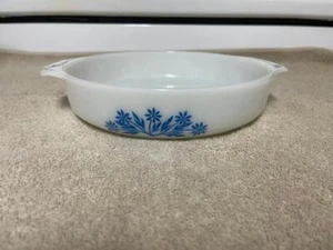 RARE VTG 9" Round Cake Pan Cornflower by Anchor Hocking Fire King #429 PERFECT - Picture 1 of 1
