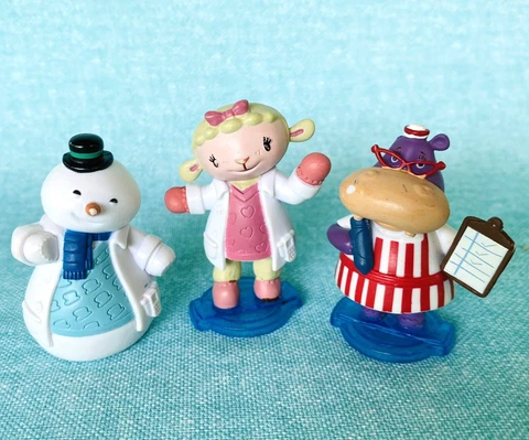 Disney Jr. Doc McStuffins Figures Lot of 3  Chilly Lambie & Hallie Cover