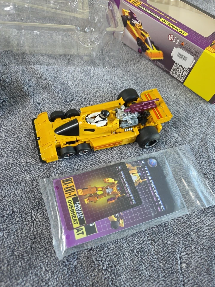 X-Transbots Berserkar Warrior. Figura de acción sobrecalentamiento MX-XVI-T modelo de juguete Foto 1 de 2