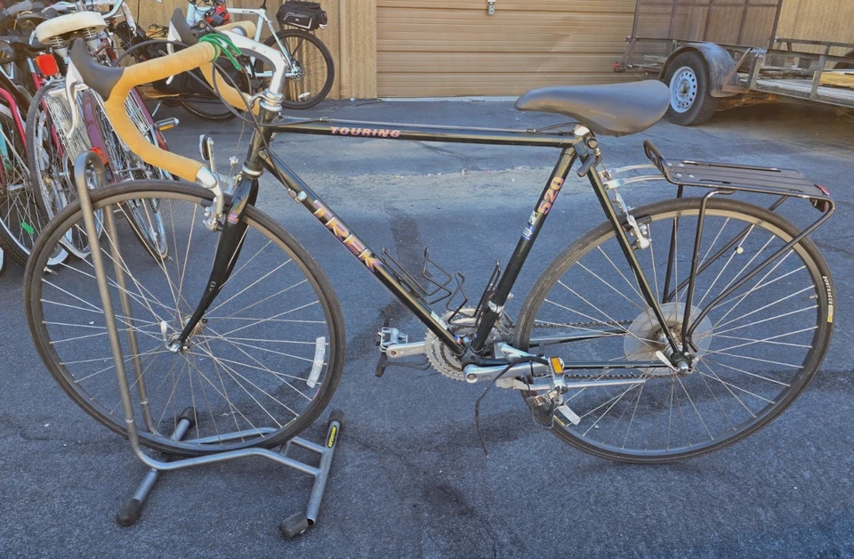 Vintage 1992 Trek 520 Classic Touring Bike - 21" Frame - Image 1 of 4