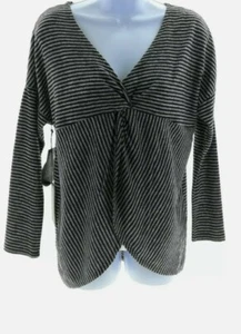 Harvé Benard Women SZ Medium Black & Gray Stripe V Neck Long Sleeve Shirt G1209A - Picture 1 of 5