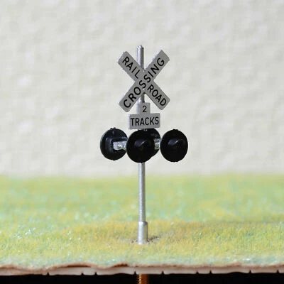 1 x HO scale railroad grade crossing signal 2 tracks LED made 4 target face #CS4 - Image 1 of 4