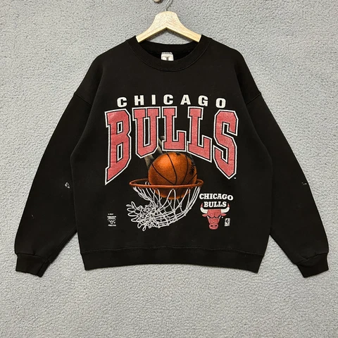 Vintage 90s Chicago Bulls Crewneck Sweatshirt Adult L (Fits M) NBA Made In USA Cover
