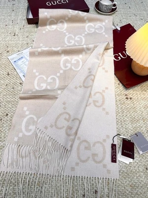 BUFANDA CON LOGO GG 100 % CACHEMIR GUCCI Foto 1 de 4