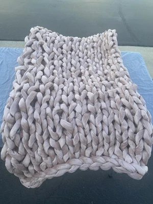 Bearaby Weighted Velvet Napper 20 Lb Throw Retail $259 Pink Rose Quartz - Image 1 of 4