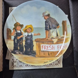 Knowles Norman Rockwell Plate new in Box with Papers Fresh Fish - Picture 1 of 3