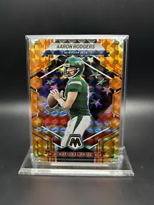 Panini Mosaic NFL 2023 - Aaron Rodgers National Pride Orange 153/199 No. 253 - Imagen 1 de 2