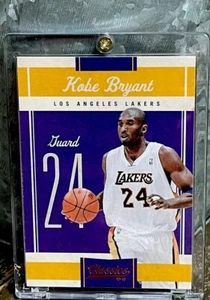 KOBE BRYANT CARD GOLD HOLO RARE FOIL SP INSERT AUTHENTIC PANINI LAKERS JERSEY #8 - Picture 1 of 12
