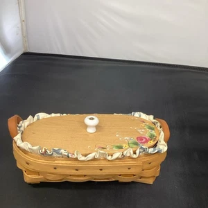 Cesta pequeña ovalada Longaberger con tapa 2 forros flor pintada y asas de perilla - Imagen 1 de 8