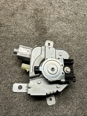 2020 Chevrolet Silverado 3500 OEM REAR BACK WINDOW SLIDING MOTOR 513293AA — 第 1/3 张图片