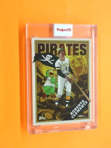 Roberto Clemente 2021 TOPPS PROJECT 70 Card #332 PIRATES - Picture 1 of 2