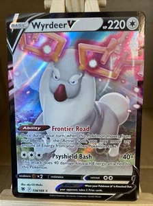Wyrdeer V Ultra Rare Holo Half Art 134/189 Astral Radiance 2022 Pokemon Karte NM - Bild 1 von 2