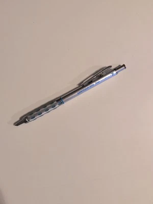 Lápiz de dibujo mecánico Pentel Graph Gear 1000 0,5 mm (PG1015) retráctil Foto 1 de 3