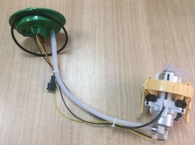 Bomba de combustible eléctrica de 1 pieza para BMW E65 E66 735i 745i 740i 750i 745Li 760i Foto 1 de 2