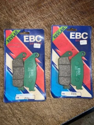 2 conjuntos de pastilhas de freio EBC para 95-98 Honda CBR600F3 e 2011-14 Triumph Tiger 800 - Imagem 1 de 4