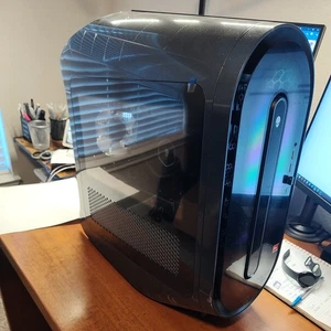 Alienware Aurora R15 Gaming Desktop AMD Ryzen 9 64GB DDR5 + RADEON RX 7900 24GB - Picture 1 of 8