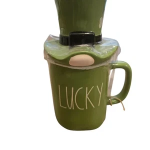 Rae Dunn St. Patty's Day Glückstasse mit Topper Neu - Bild 1 von 5