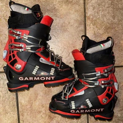 Botas de esquí italianas Garmont Endorphin para hombre negras/rojas Mondo 25,5 (7,5) excelentes Foto 1 de 4