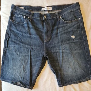 CALVIN KLEIN JEANS MEN'S STRAIGHT SHORT INDIGO FROST JEAN SIZE 38 - Picture 1 of 9