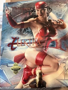SIDESHOW EXCLUSIVE ELEKTRA COMIQUETTE MARVEL #339 OF 500 SEALED NIB 14.5" - Picture 1 of 11