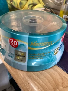 Memorex CD-R 04732 700 MB 52x LightScribe Grabable Cake Box 20 PK 20 CD Disco - Imagen 1 de 4