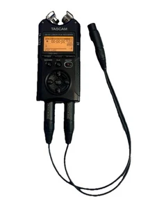Grabadora digital portátil PCM lineal Tascam DR-40 - Imagen 1 de 4