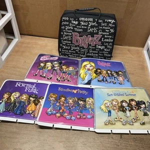 Vintage BRATZ Doll World Tour Travel Carrying Case Bag With Inserts - Picture 1 of 9