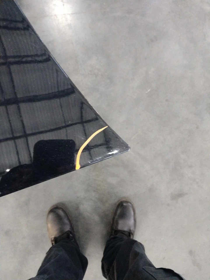 Used Hood fits: 2010 Gmc Yukon  Grade C - Изображение 1 из 4