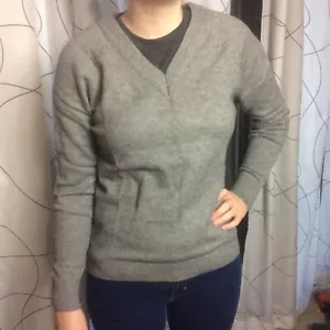NUOVO Pullover Maglione Scollo V Grigio Manica Lunga Taglia S Spedizione Gratuita - Foto 1 di 3