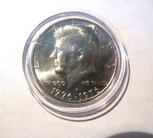 Mezzo Dollaro 1976S D (1776-1976-S Bicentenario) 50C Argento Proof Kennedy - Foto 1 di 2
