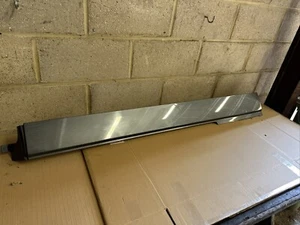 VW TRANSPORTER T6 2015- PASSENGER LEFT SIDE SLIDING DOOR RUNNER PANEL LWB - Picture 1 of 2