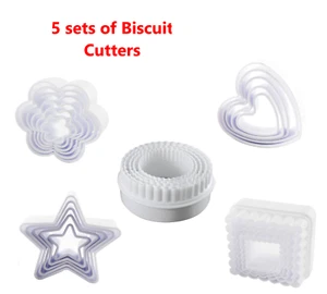 5 SET TAGLIABISCOTTI BISCOTTI CUORE TONDO QUADRATO STELLA FIORE GLASSA PASTICCERIA - Foto 1 di 6