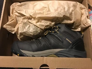 Keen Utility Lansing Mid, Steel Toe, Keen Dry, Oil/Slip Resistant, Reflect Boots - Picture 1 of 10