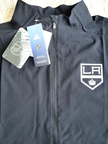 NEW ADIDAS, MENS MEDIUM, LOS ANGELES KINGS👑GAME MODE 1/4-ZIP JACKET-MSRP $80.00 Cover