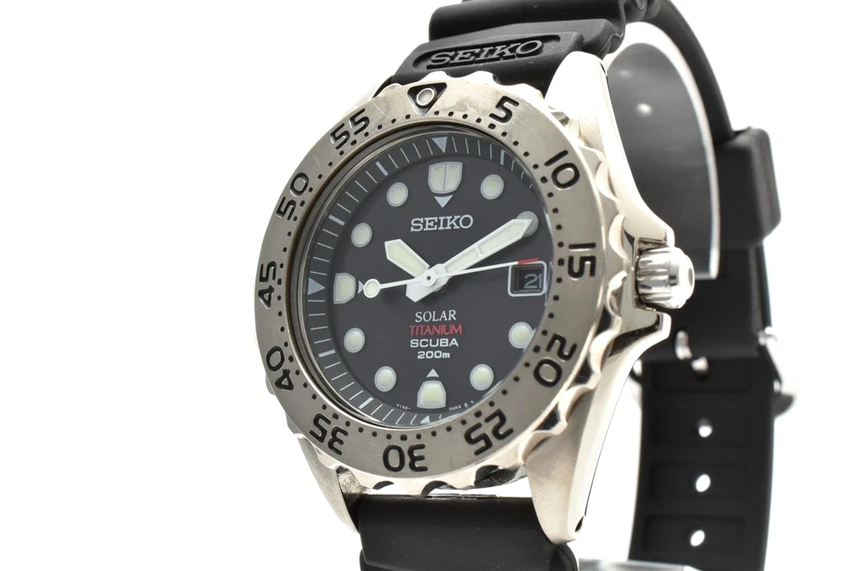 [Quase em perfeito estado] Seiko Prospex V145-0AH0 mergulhadores solares de titânio 200M masculino do Japão - Imagem 1 de 4